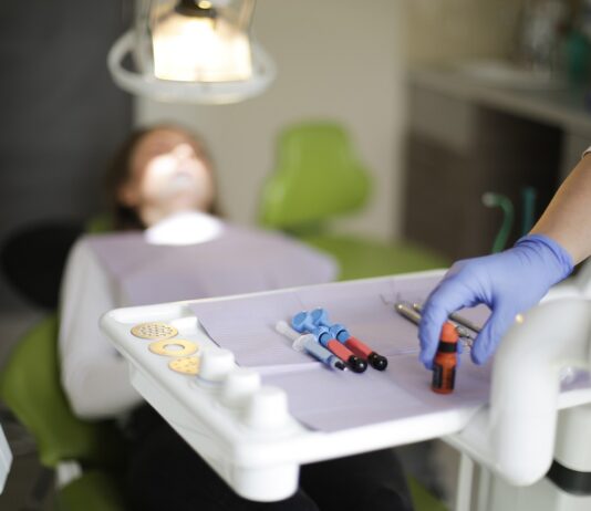 Dentisti, quanto guadagnano (davvero) Dentisti, quanto guadagnano (davvero)