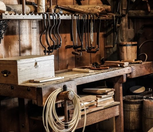 Banco da lavoro e sicurezza sul lavoro: linee guida essenziali sicurezza banchi lavoro
